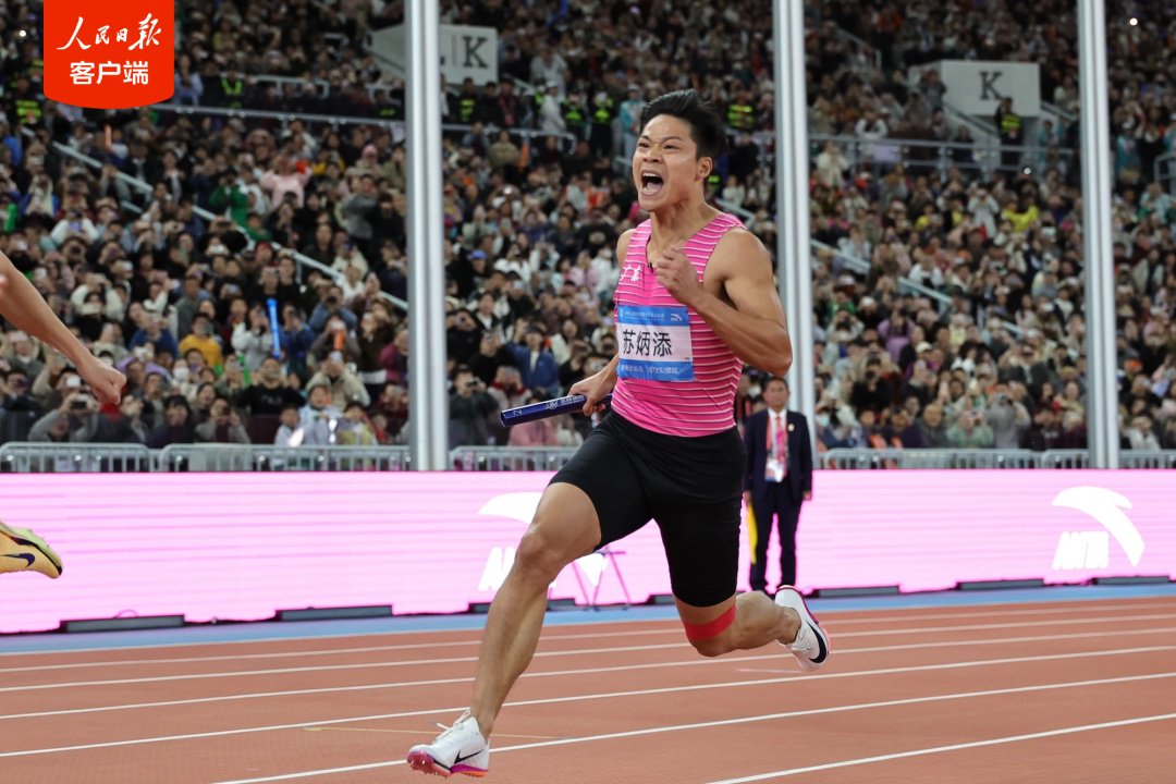 苏炳添,赤脚告别!