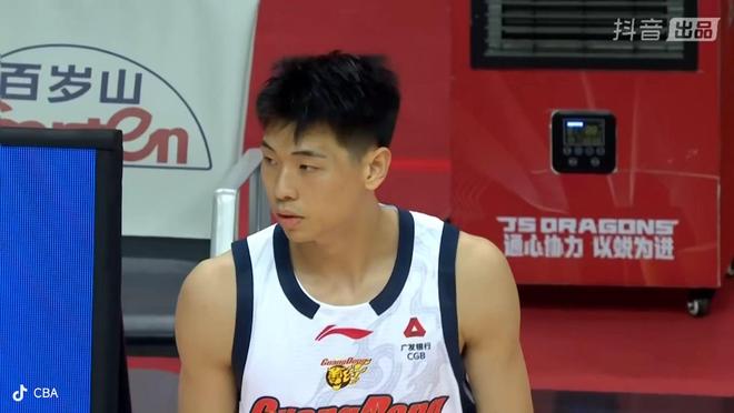 爆大冷！徐杰错失绝杀 胡明轩打铁 崔永熙低迷 广东输给江苏