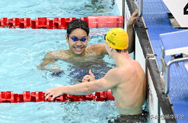 张展硕200自夺冠力压巨星，澳名将挑大指，成绩放巴黎奥运能摘金_杨华评论