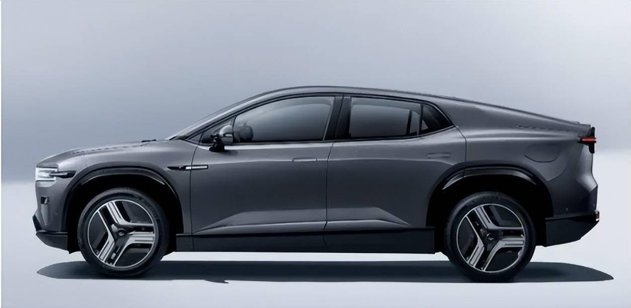 长安启源E07：城市通勤与户外探索的完美搭子，一车解锁多样生活