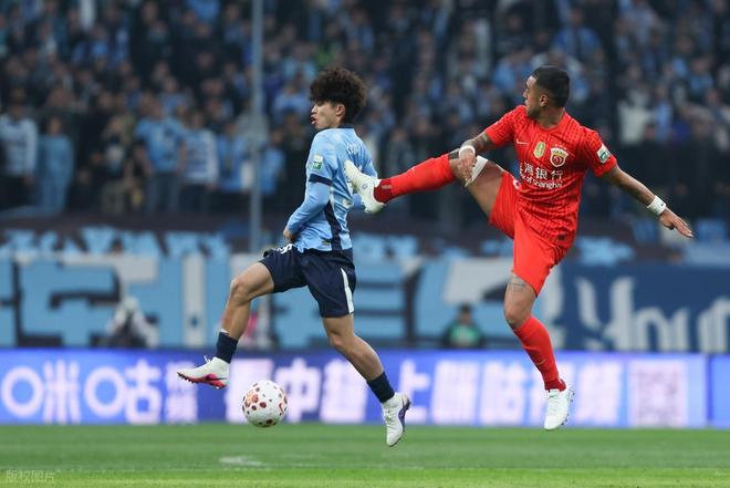 大连英博1-0上海海港，赛后评分：不是武磊第一，英博30号第一