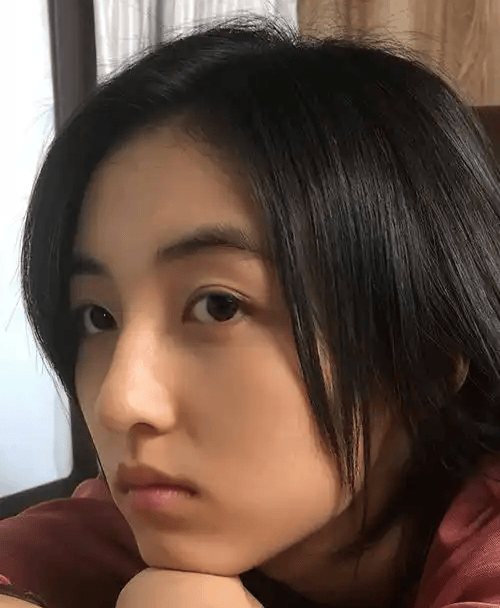 00后影后封神！张子枫从5岁童星到国际评委的逆袭之路