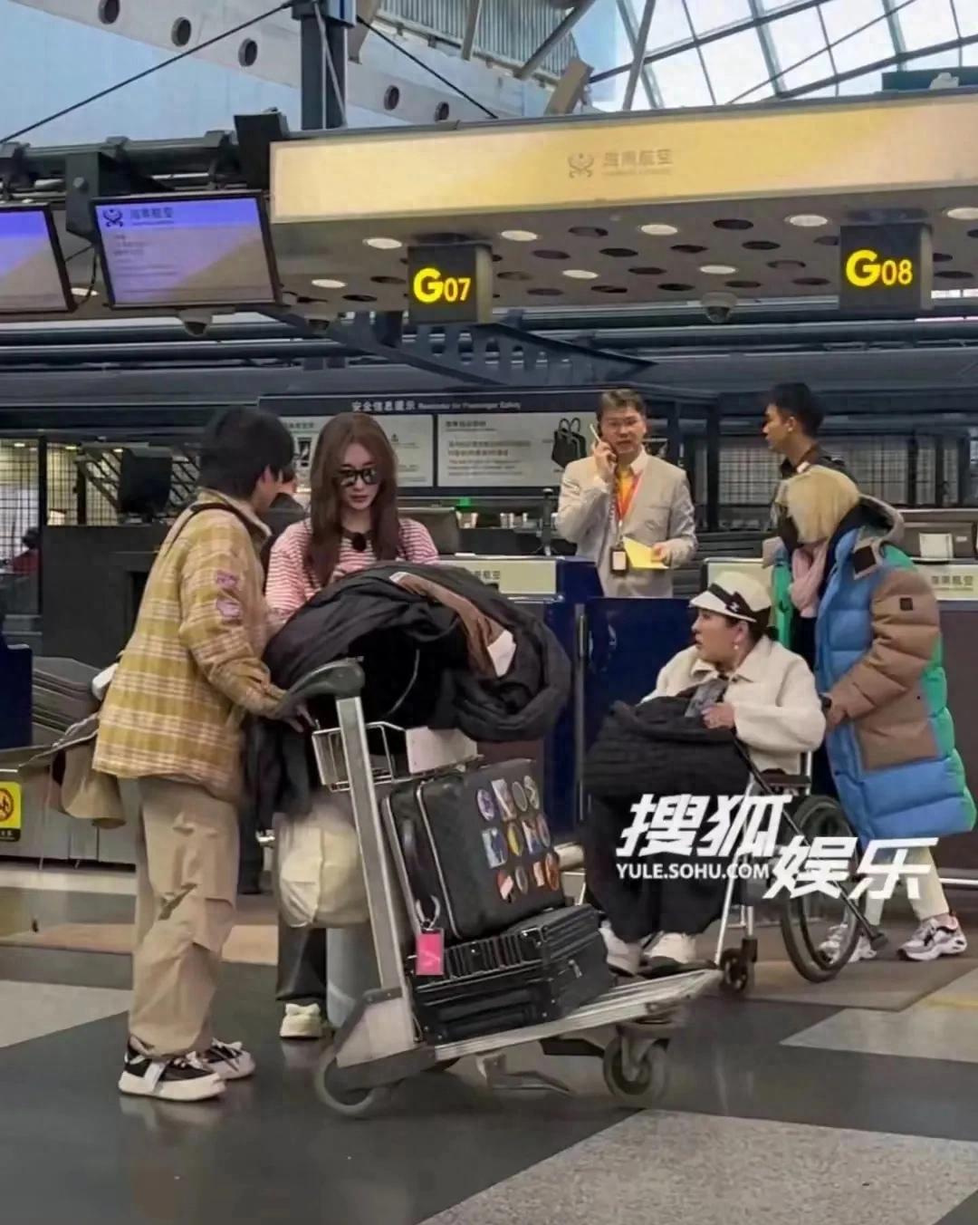 《繁花绽放》:大龄女星云南之旅,解锁人生新篇章