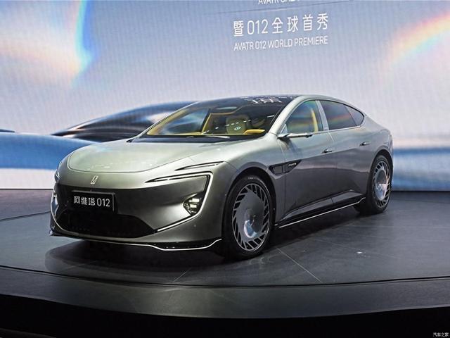 阿维塔科技-阿维塔12