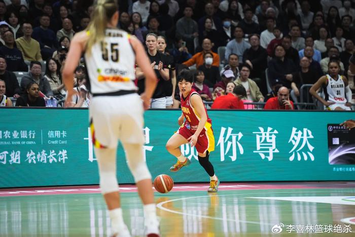 两战10次助攻!中国女篮27岁助攻王崛起初露锋芒:宫鲁鸣用对她