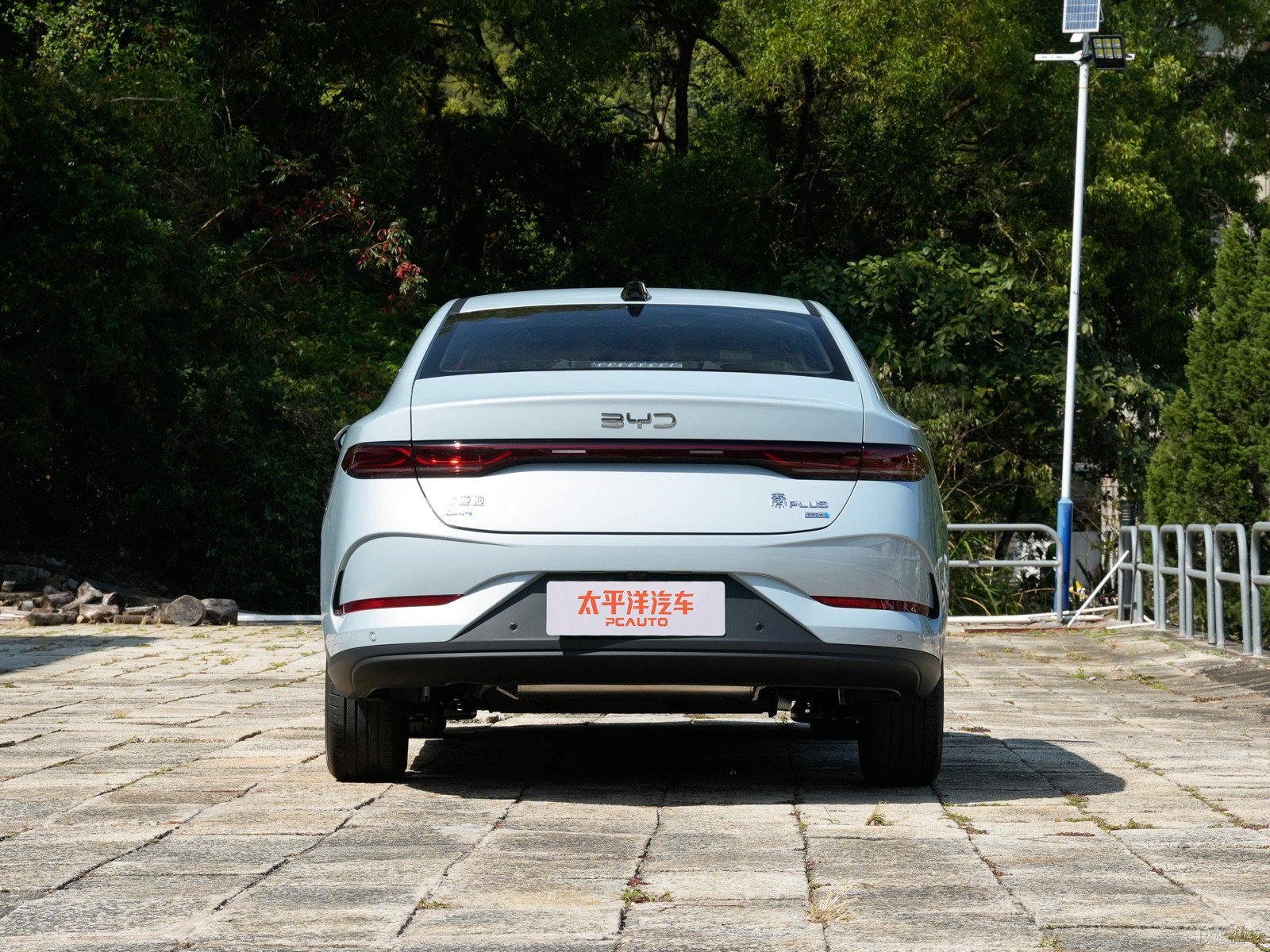 秦PLUS vs 同级车:为什么它是10万级销冠?
