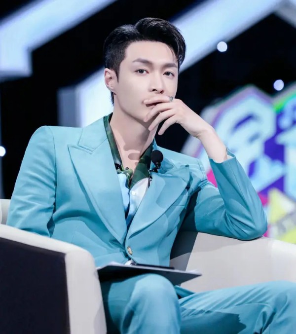 张艺兴与黄磊黄渤合开公司,经营范围彰显野心,合作伙伴有多位圈内明星 - 明星关系图