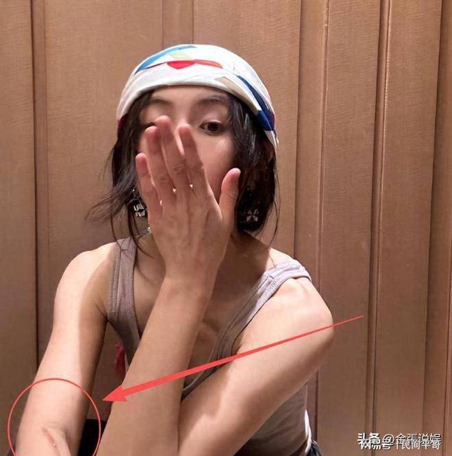 张子枫晒最近生活照，拍电影时训练非常刻苦