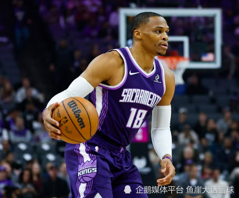 76人大胜！威少11+8德罗赞10中6，探花38+11创新高，湖人旧将拉胯伤退