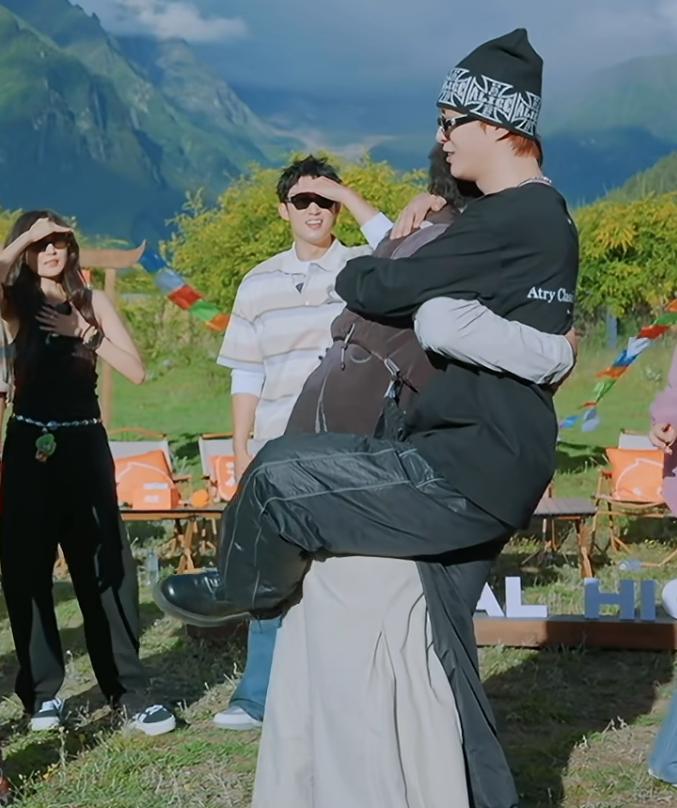 胡先煦:综艺节目中的人气笑料担当