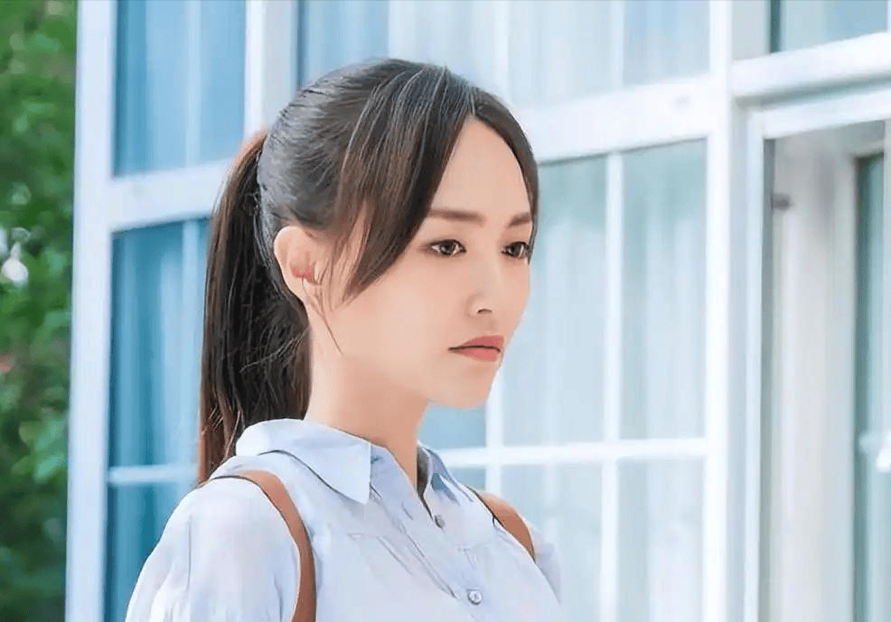 从仙剑少女到繁花汪小姐，唐嫣用十年演技逆袭打破中年困局