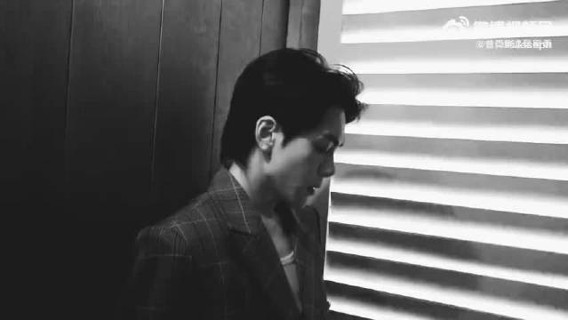 黑暗中只与歌声相伴，曾舜晞摒弃外界杂念全心演绎，这份敬业态度瞬间圈粉！