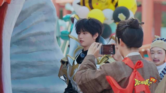 再冷漠女人看到恩仔这张萌萌的脸也会笑的！