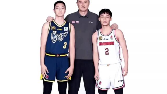 杜锋在常规赛藏牌，胡明轩和徐杰这两张底牌只会在季后赛上发挥最大的作用