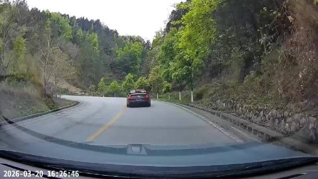 大马力后驱车真不是任何人都能随便开的！