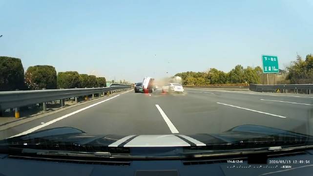 明显是怕视频车超车，不过这小车动力可以