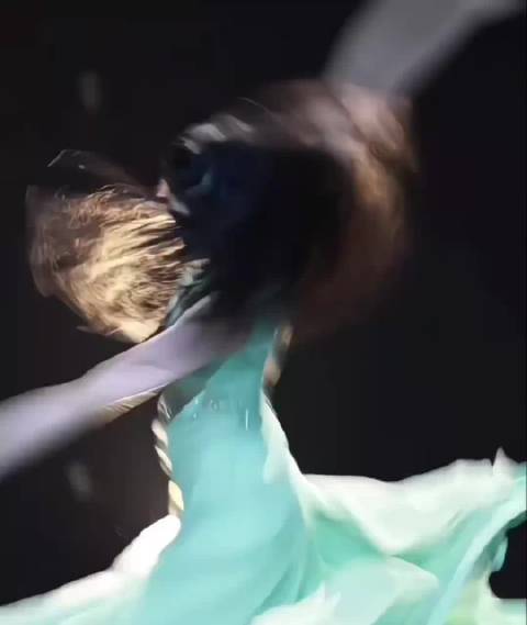 刘浩存舞蹈表现力获赞转圈眼神坚韧