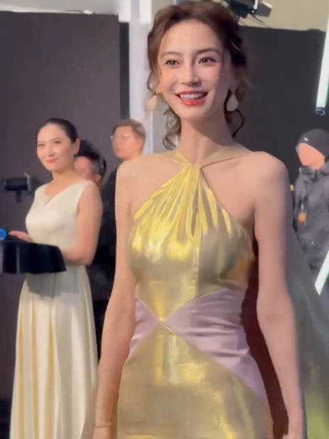 韩安冉称想照angelababy整容，赞其颜值顶尖