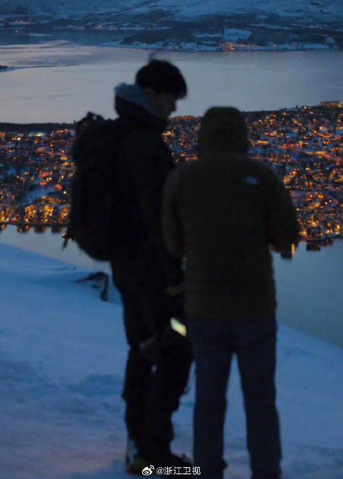 李现是如何凭借《亲爱的热爱的》中韩商言一角成为顶流的？