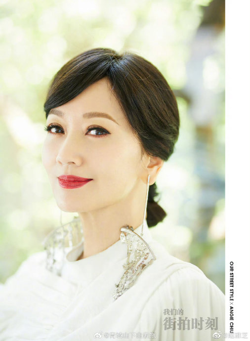 网友和时尚圈是如何评价赵雅芝这次的全新造型？