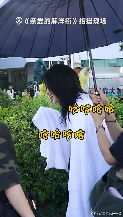 许魏洲和谭松韵的拍摄过程虽然很艰难，但回忆里满满的是快乐