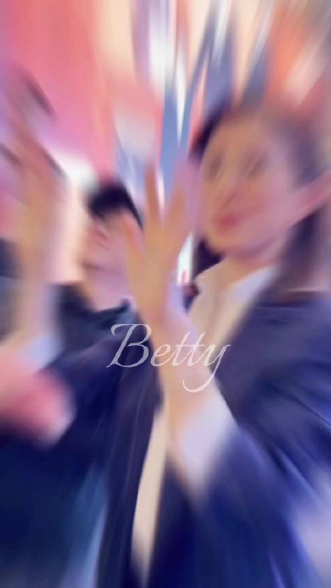 姐姐，我昨晚超開心的