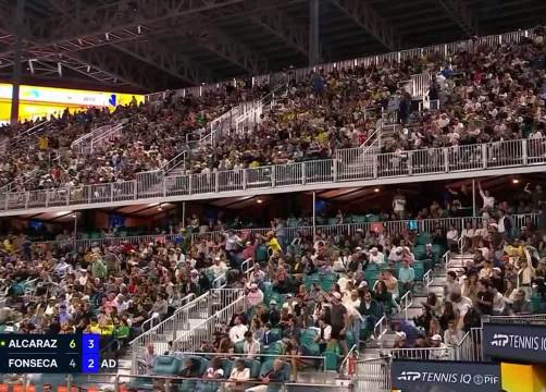 阿卡正手制胜分16-5碾压丰塞卡，迈阿密赛开门红