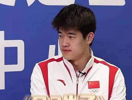 潘展乐采访展现00后松弛清醒智慧感