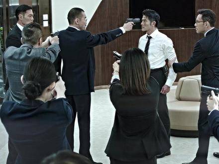 “敢当面硬刚两位处长的资深律师”