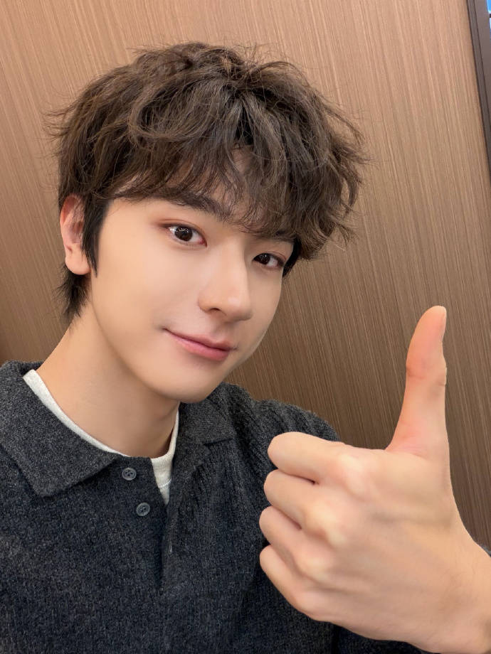 林一发文庆祝出道十周年：希望未来能成为更好的自己