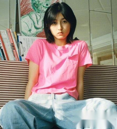 张子枫适合什么发型 活泼俏皮少女感满满 - 流行发型 - 风潮录