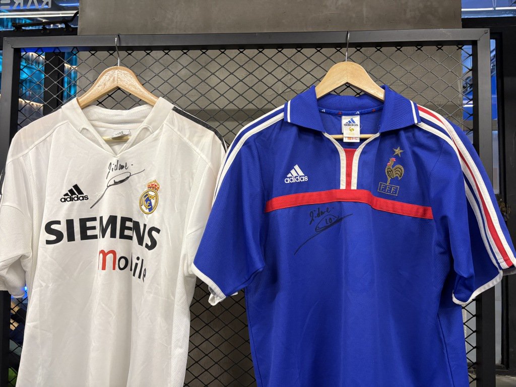 �������ǩ�Ļ����ͷ������Ҷ�ս�ۡ�