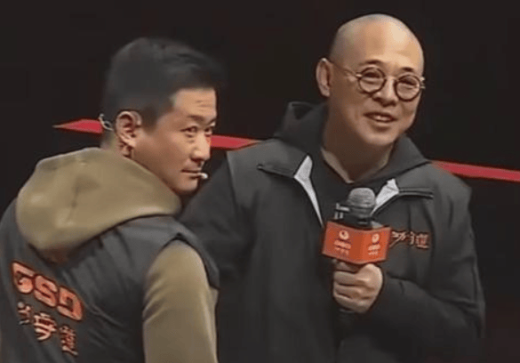 李连杰吴京谢苗重聚直播