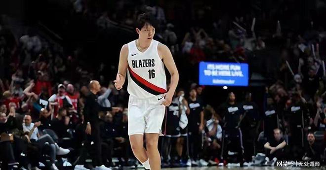 杨瀚森首秀数据比姚明高，开拓者输给森林狼