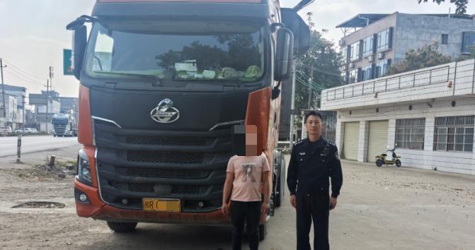 横行霸道！无牌逆行大货车司机被查处！