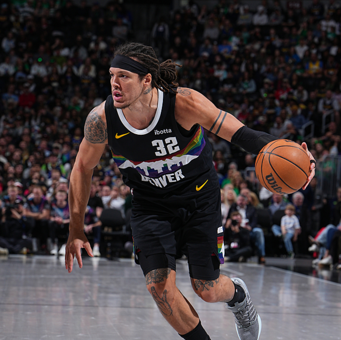 掘金124-96大胜76人!此战诞生3个事实:约基奇要拿助攻王了