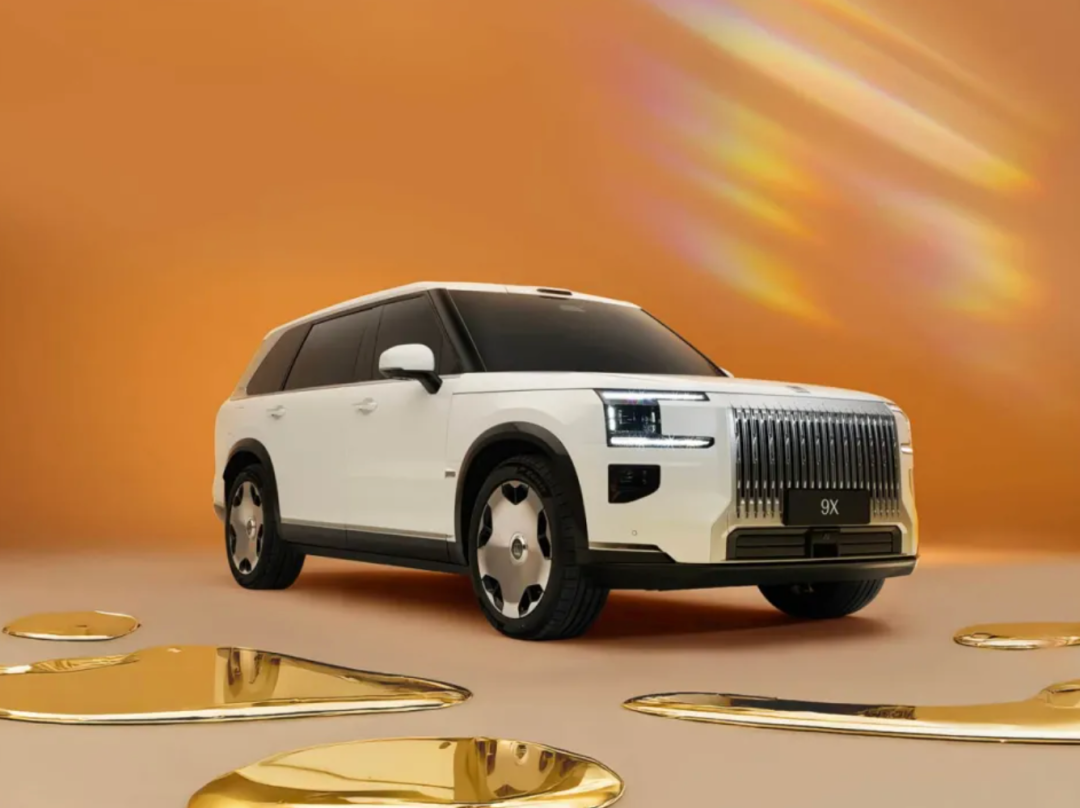 从“双雄争霸”到“百团大战”，9系豪华市场的天花板被捅破了