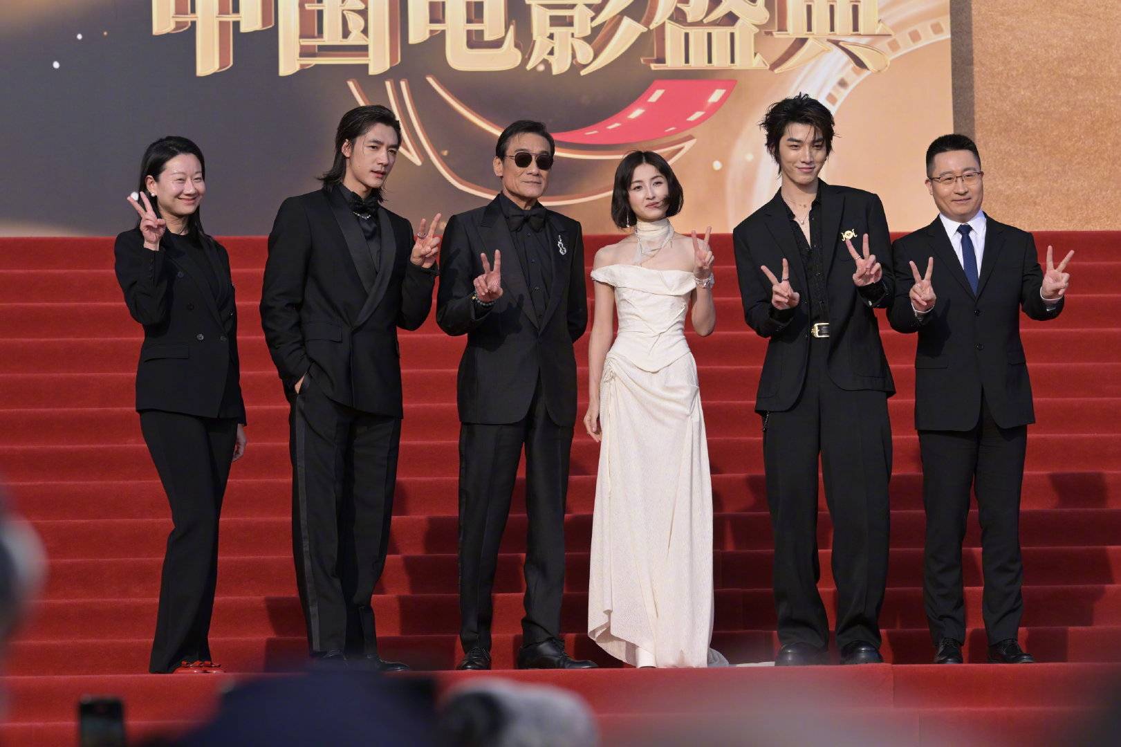 从“国民妹妹”到“希腊神女”:张子枫的惊艳蜕变与硬核成长