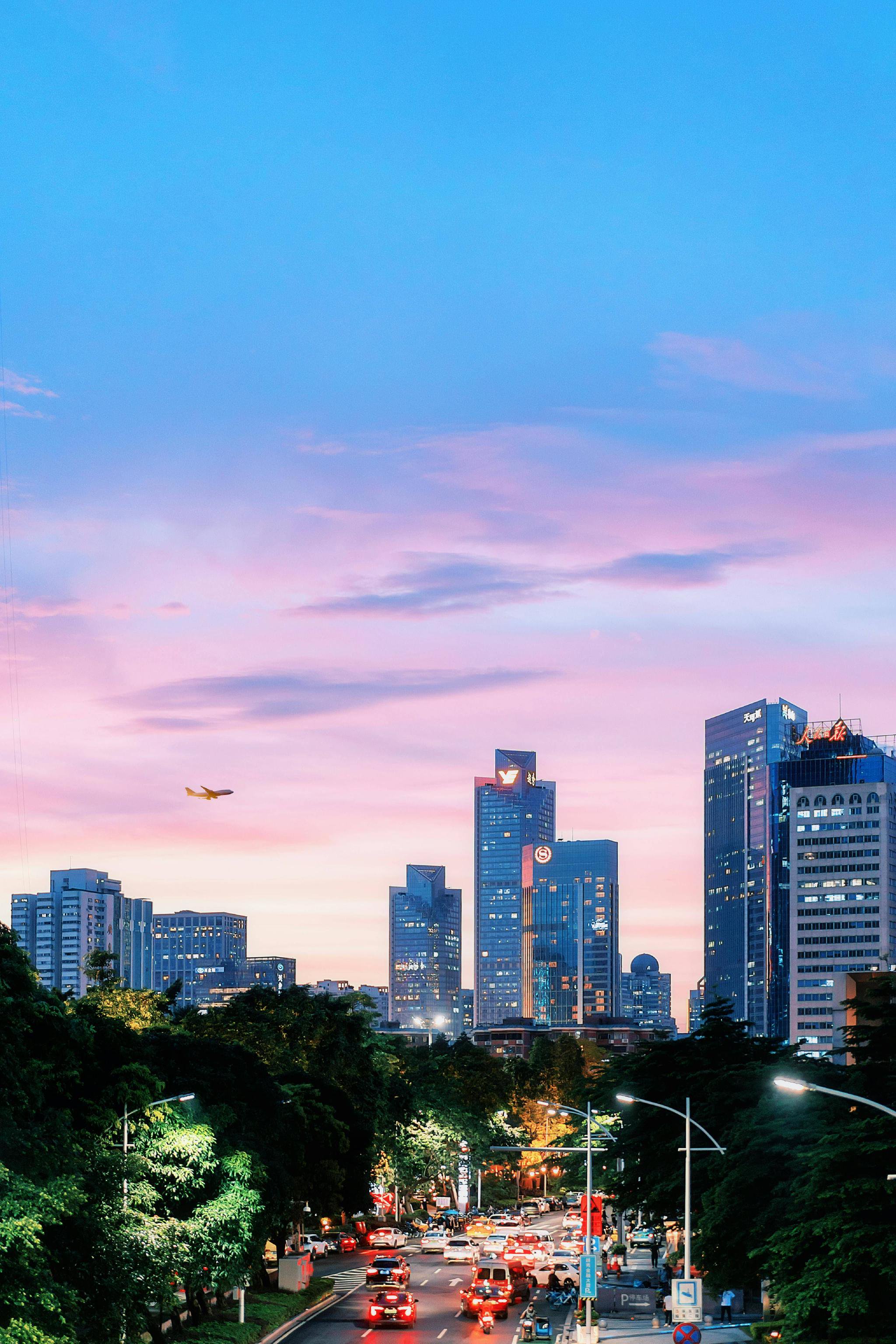王传君谈《拼桌》意义 李雪琴郑云龙以美食互评