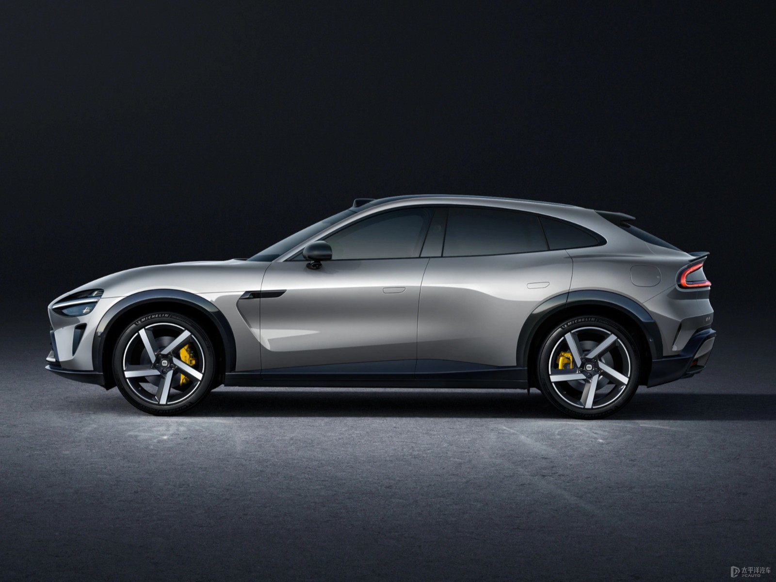 小米YU7最新优惠:首付3万开走攻略