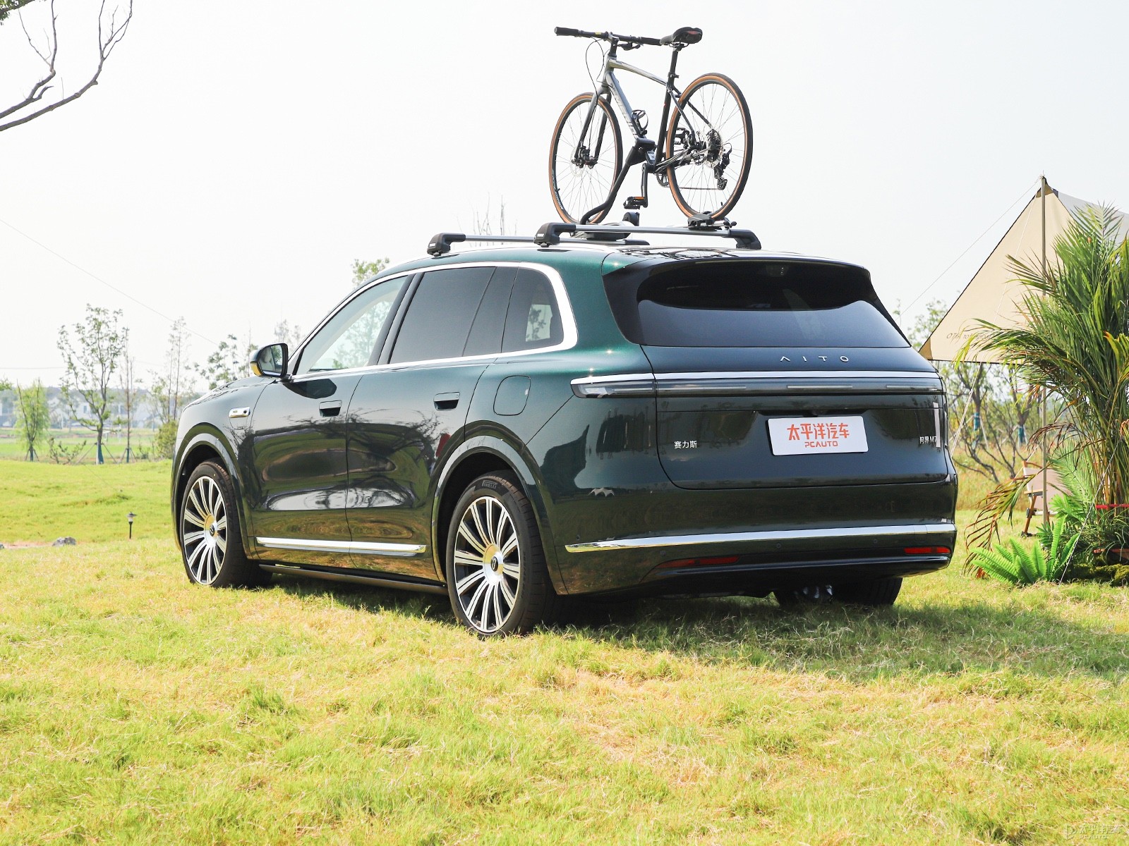 问界M7性价比解析:同价位配置谁更能打?