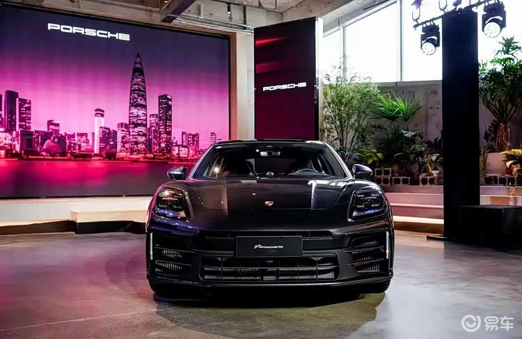 预售99.8万起，新款保时捷帕拉梅拉，重塑豪华轿跑新基准