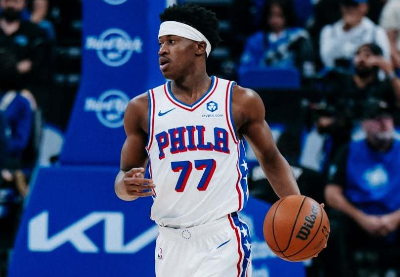 探花38+7+11生涯新高!76人双杀国王 威少11+8蒙克伤退_新闻