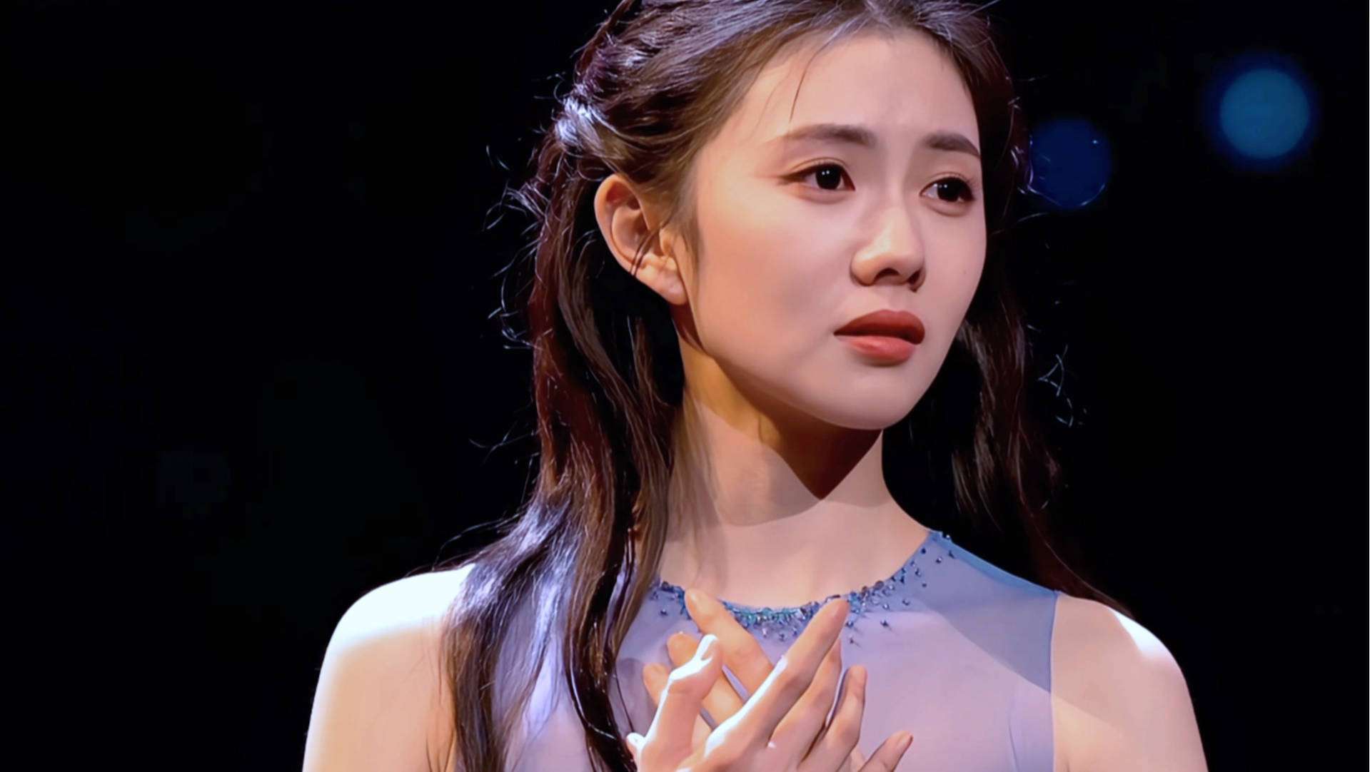 刘浩存北舞表演封神！仙女裙摆惊艳，专业能力打脸质疑者