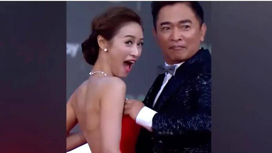 同穿抹胸裙杨幂拘束杨超越空杯吴宗宪直接上手惊得吴姗儒嘴巴大张