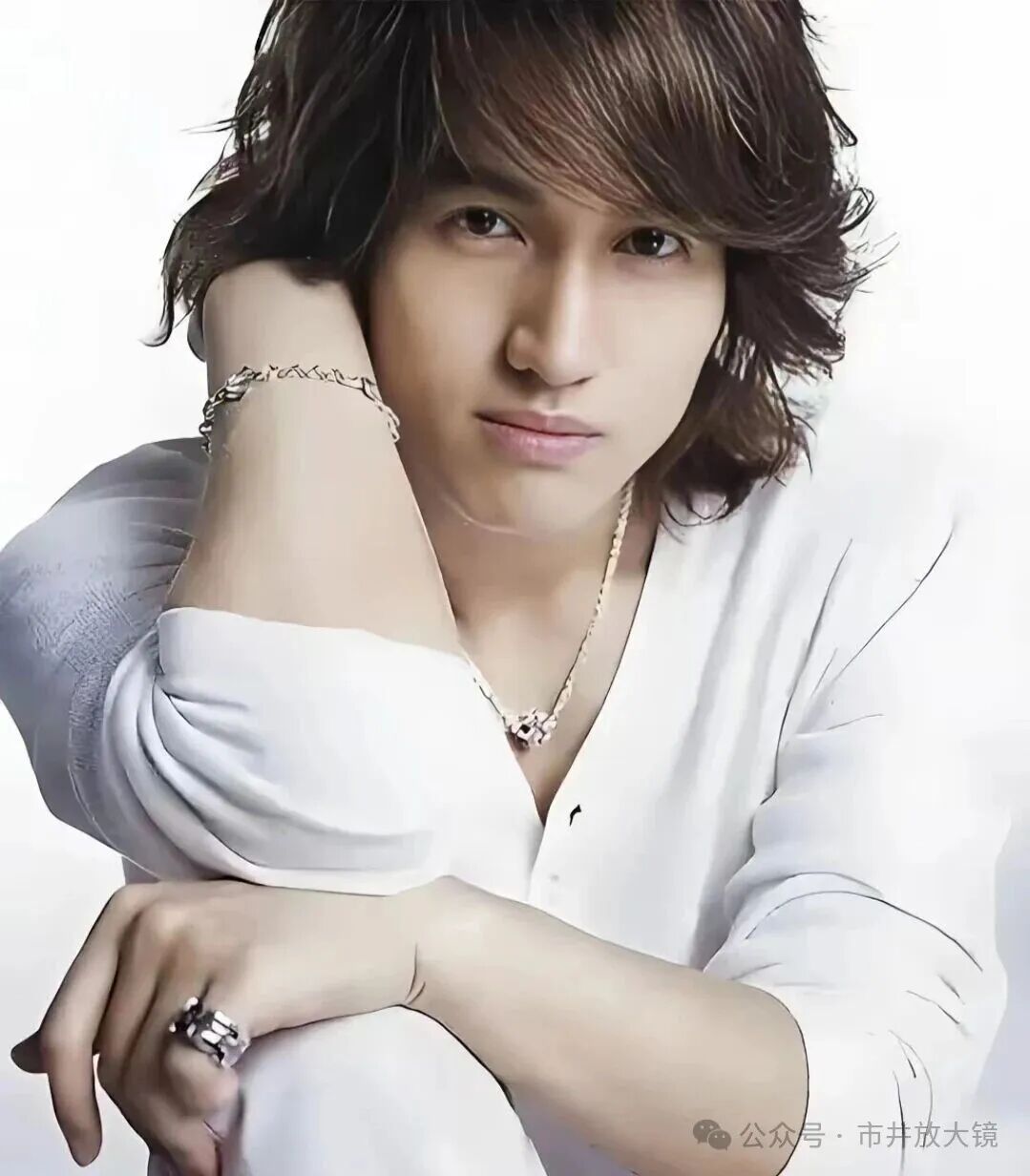 言承旭的“提词器”