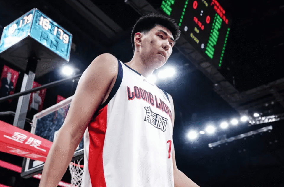 今晚宁波vs广州大名单：徐昕、陈国豪出战，刘晓宇在列