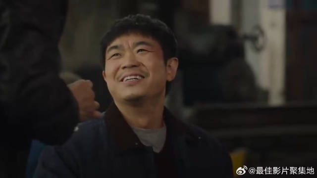 大鹏被调入公司总部，谁料王迅不乐意，本人却一脸懵