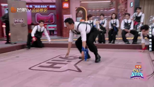 潘粤明玩起游戏也太灵活了叭 一整个灵活大熊猫 把棣棣都看的感叹了