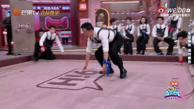 可爱的潘粤明，活脱脱灵活的大熊猫